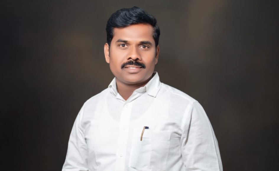 प्रत्येक झेडपी गटाला २१ कोटींचा निधी द्यावा – महेश करचे यांचे ग्रामविकास मंत्री गोरे यांना आवाहन