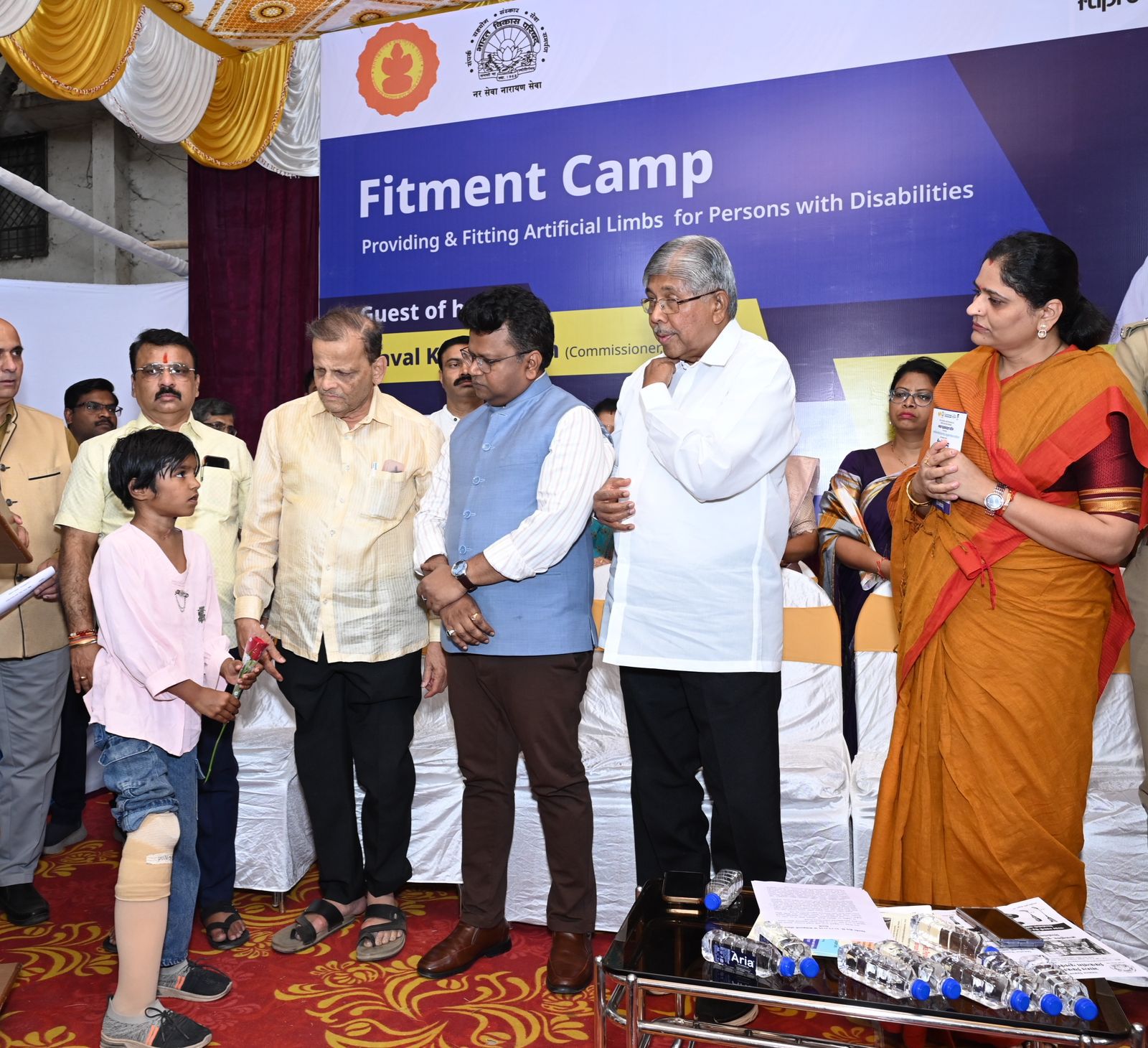 अपघाताने दिव्यांगत्व आलेल्या अनेक चेहऱ्यांवर ना. पाटील यांच्या प्रयत्नामुळे पुन्हा उमलले हासू