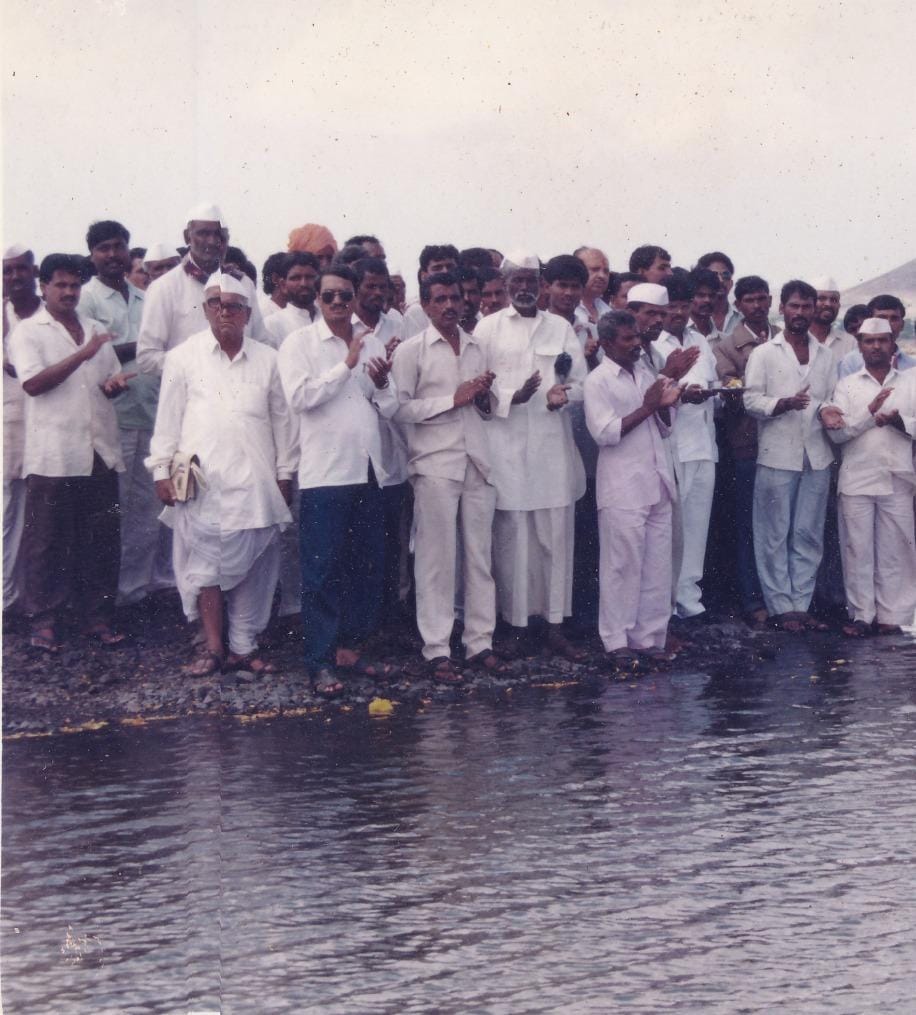 माजी आमदार  धोंडीराम वाघमारे यांचे जल दिनानिमित्त स्मरण.