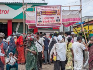 डराडो एनजीओतर्फे संत ज्ञानेश्वर महाराज पालखी सोहळ्यात वारकरी माऊलींसाठी चहा, बिस्कीट व पाणी वाटप